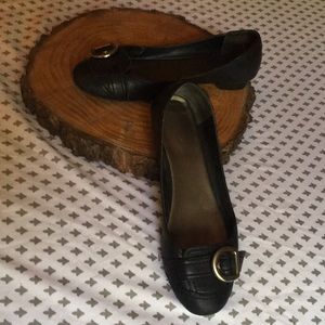 Nine West black flats